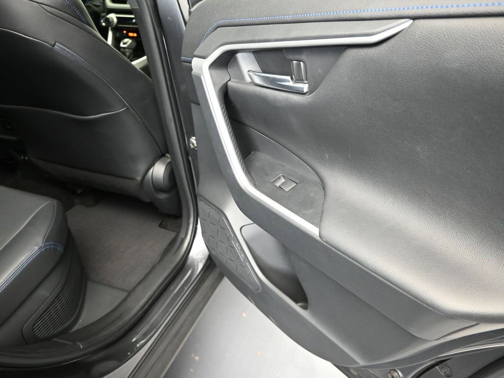 Used 2019 Toyota RAV4 XSE image 21