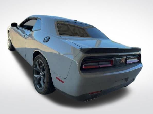 Used 2020 Dodge Challenger SXT w/ Blacktop Package image 4