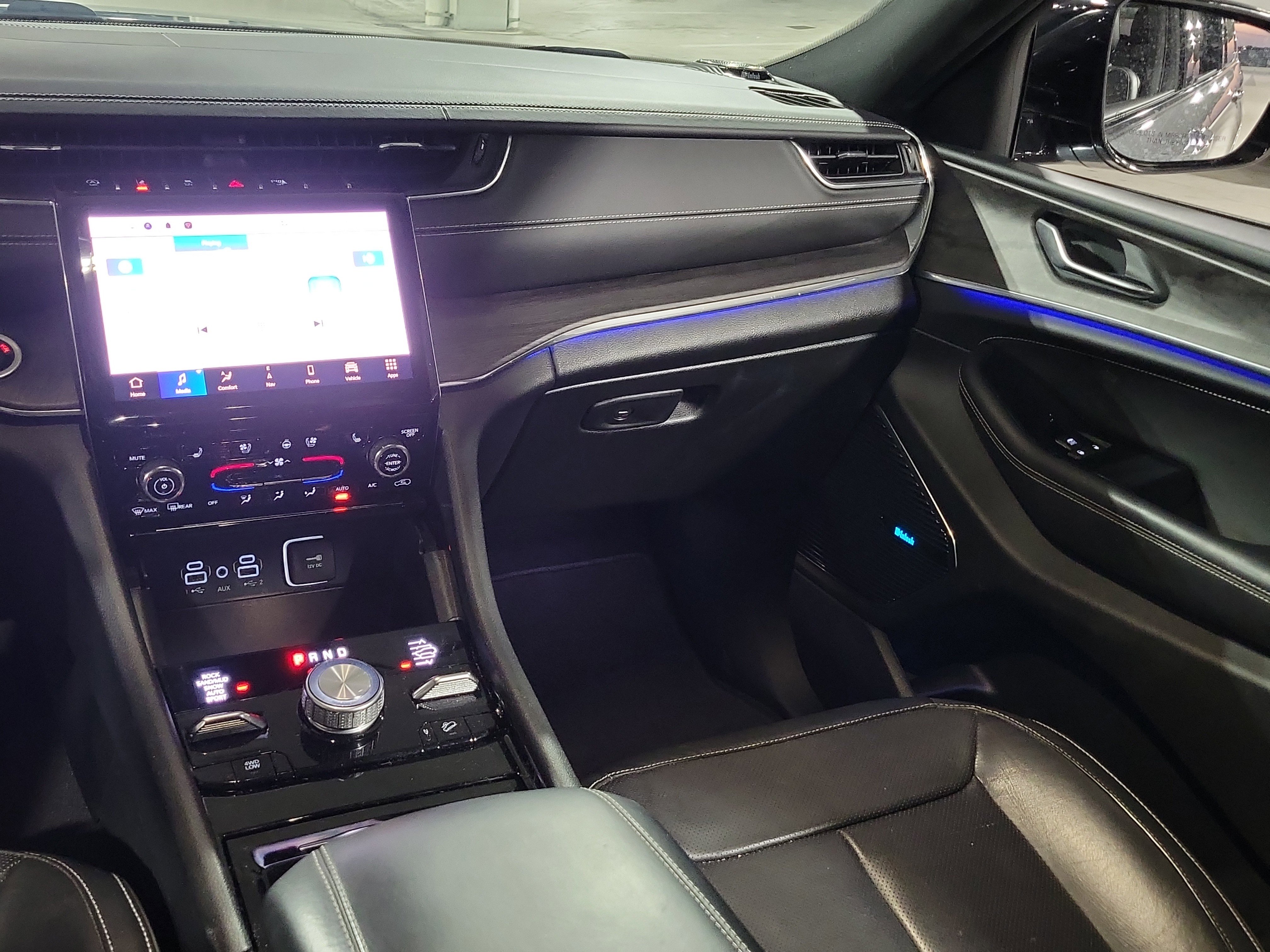 Used 2023 Jeep Grand Cherokee L Overland image 20