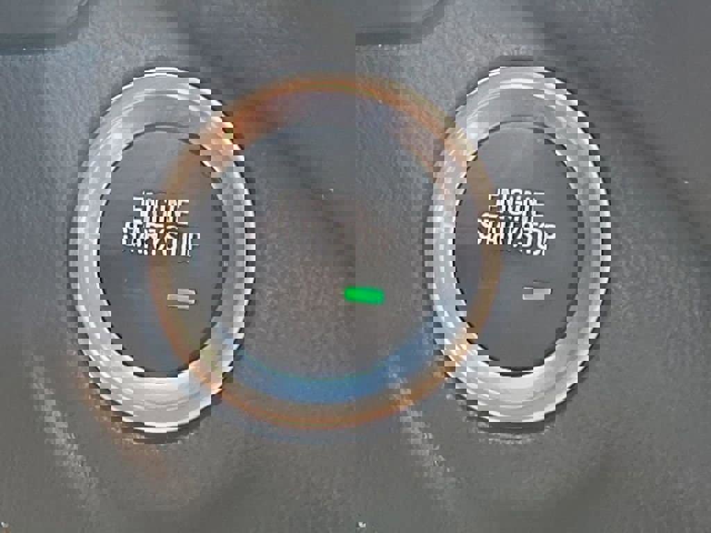 Used 2023 Chevrolet Equinox LT image 14