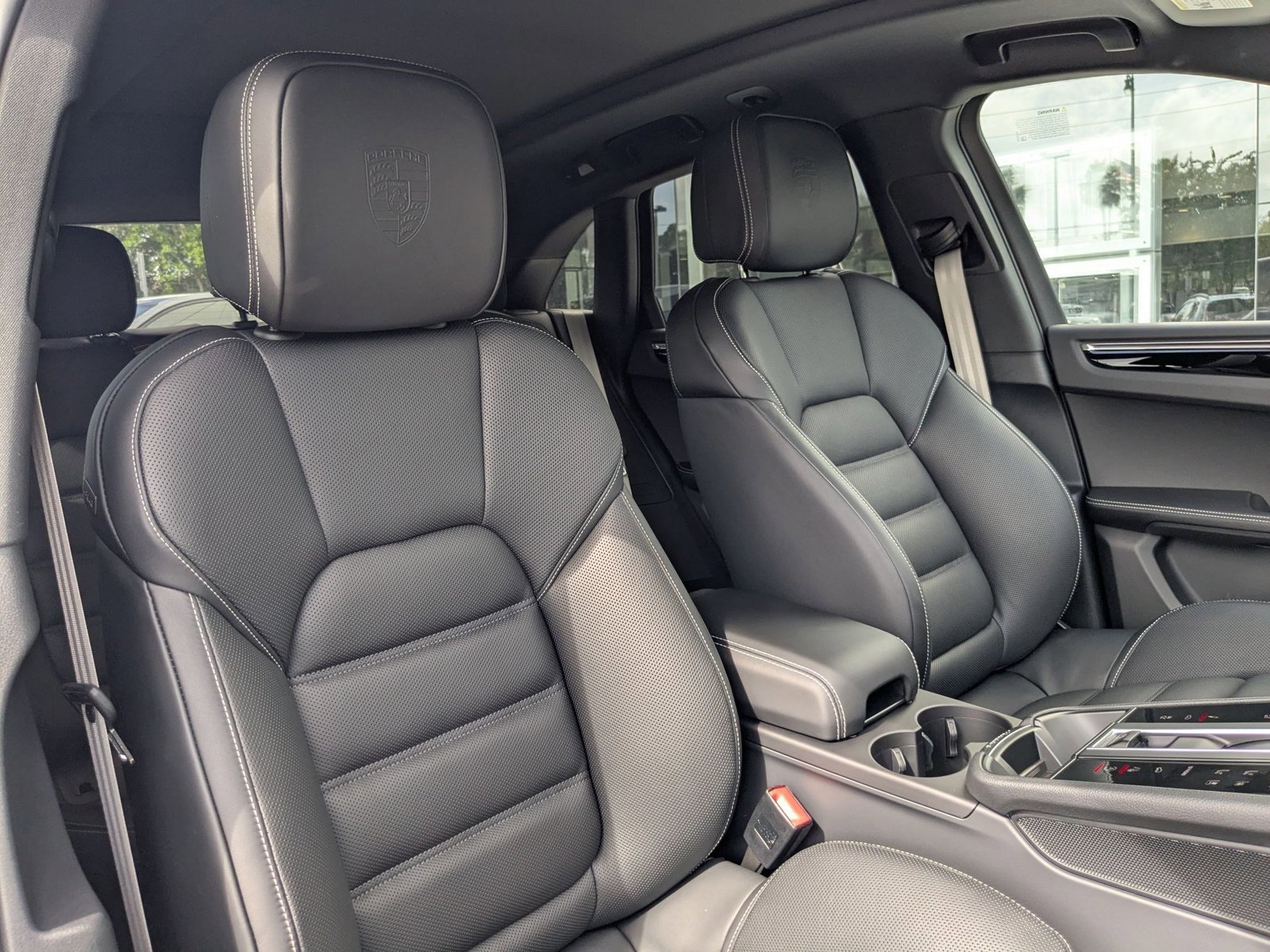 New 2025 Porsche Macan S AWD/4WD image 24