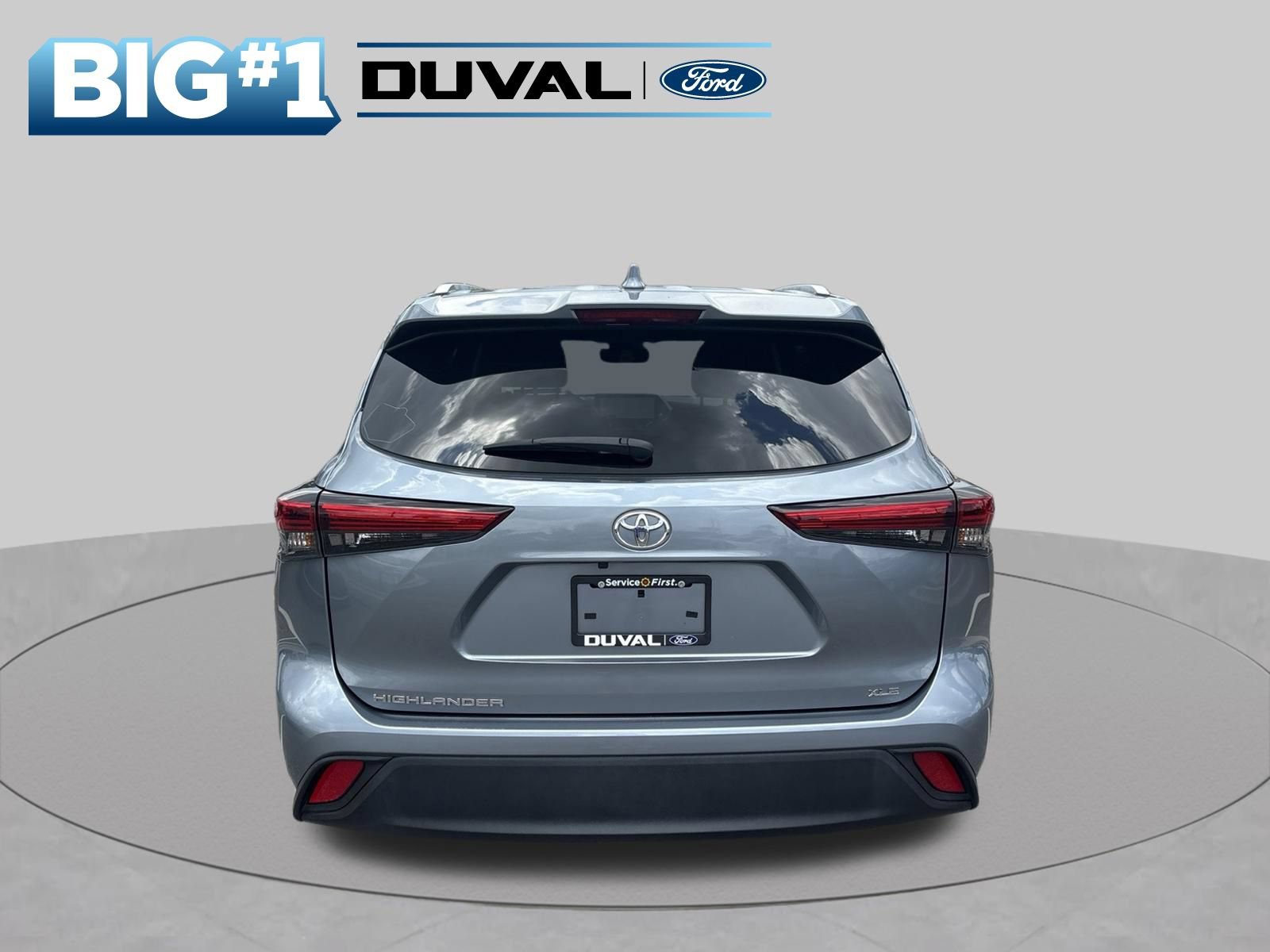Used 2023 Toyota Highlander XLE FWD image 6