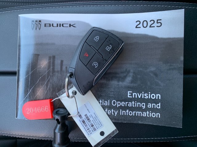 Used 2025 Buick Envision Preferred AWD/4WD image 9