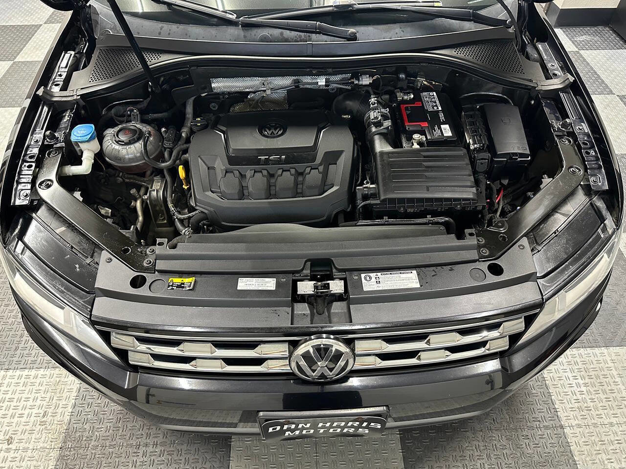 Used 2019 Volkswagen Tiguan SE image 24