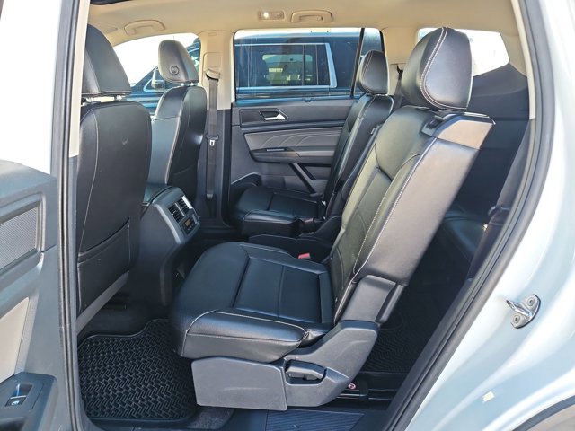 Used 2023 Volkswagen Atlas SEL R-Line image 21