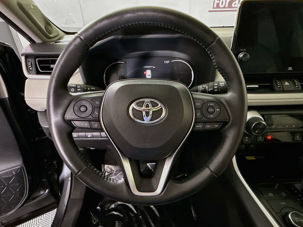 Certified 2023 Toyota RAV4 XLE Premium AWD/4WD image 20