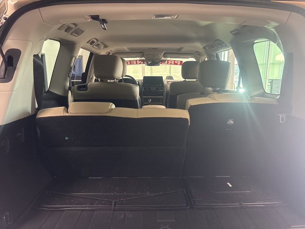 Used 2023 INFINITI QX80 Premium Select w/ All-Season Package image 5
