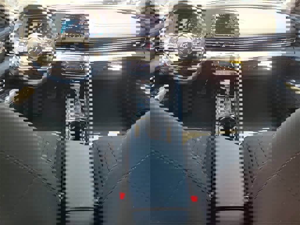 New 2025 Hyundai Elantra Blue image 9