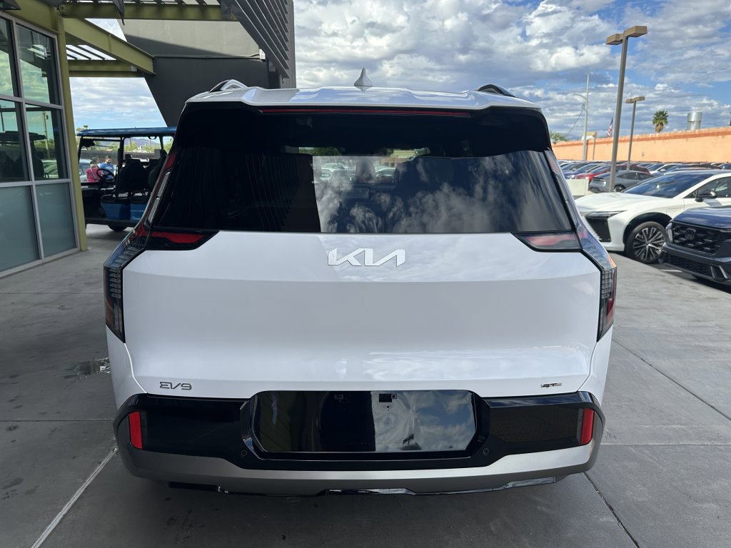 Used 2025 Kia EV9 GT-Line image 12