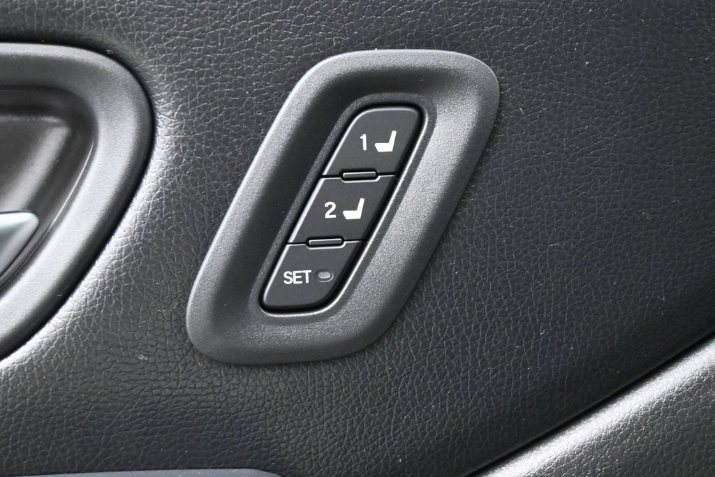 Used 2024 Honda Pilot TrailSport image 5