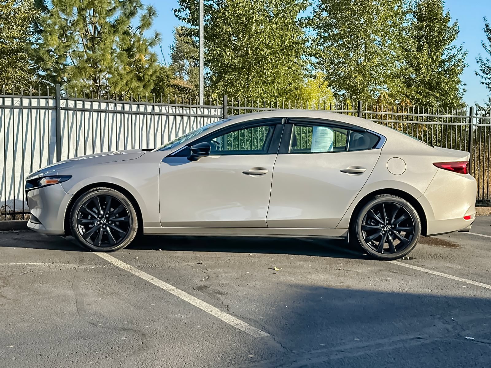 Used 2024 MAZDA MAZDA3 s FWD image 6