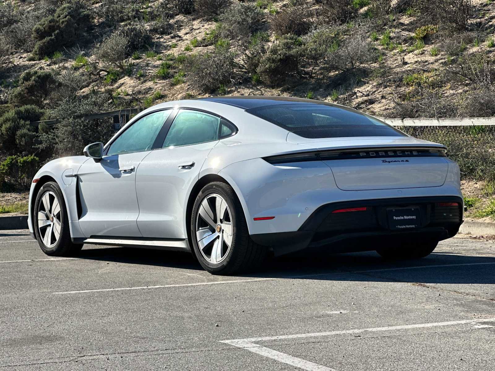 Used 2024 Porsche Taycan 4S image 3