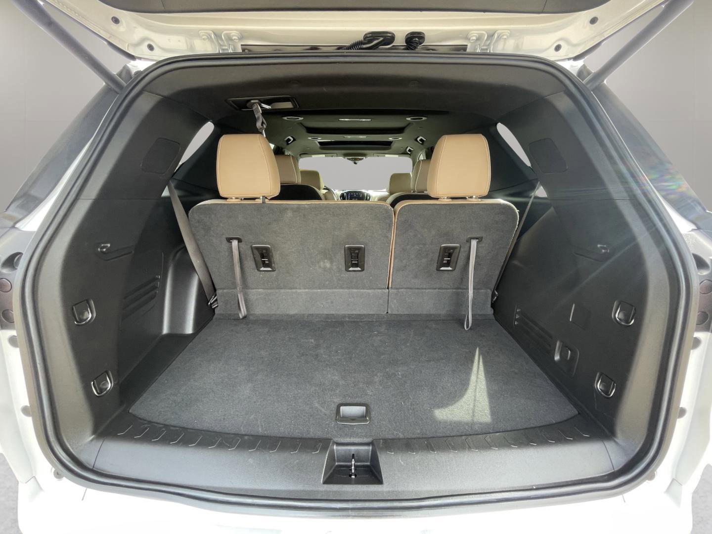 Used 2022 Chevrolet Traverse Premier image 37