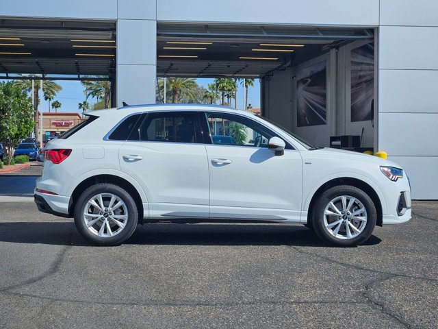 Used 2025 Audi Q3 2.0T Premium video 4