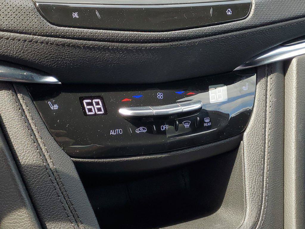 Used 2023 Cadillac XT5 Premium Luxury w/ LPO, Floor Liner Package FWD image 17
