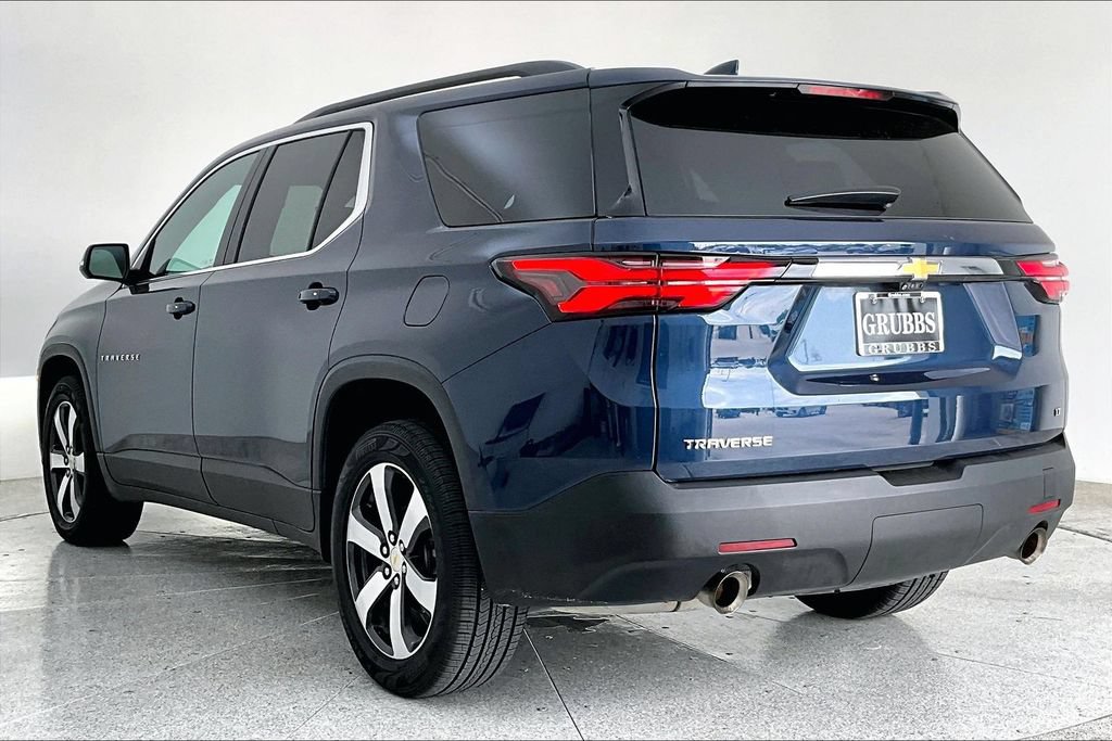 Used 2023 Chevrolet Traverse LT w/ LT Premium Package FWD image 15