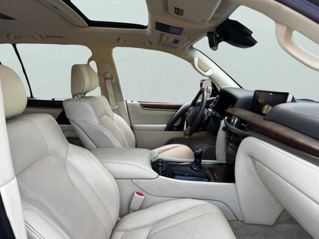 Used 2019 Lexus LX 570 4WD w/ Luxury Package image 57