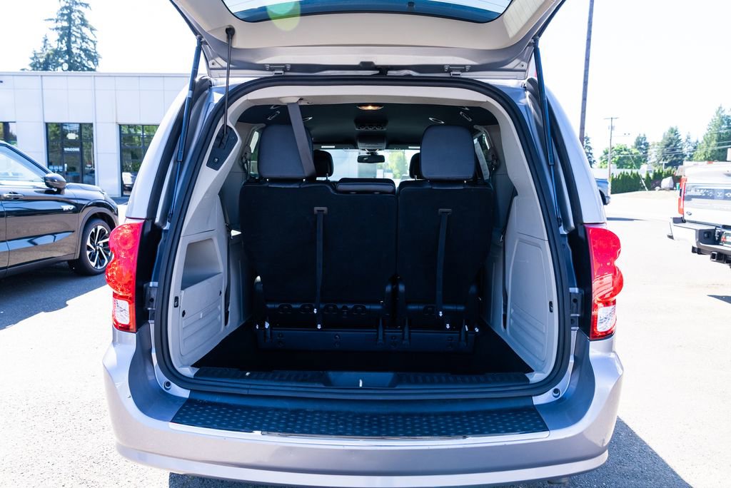 Used 2019 Dodge Grand Caravan SXT FWD image 7