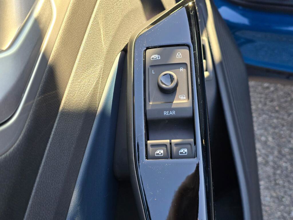 New 2026 Volkswagen ID.4 Pro S image 19