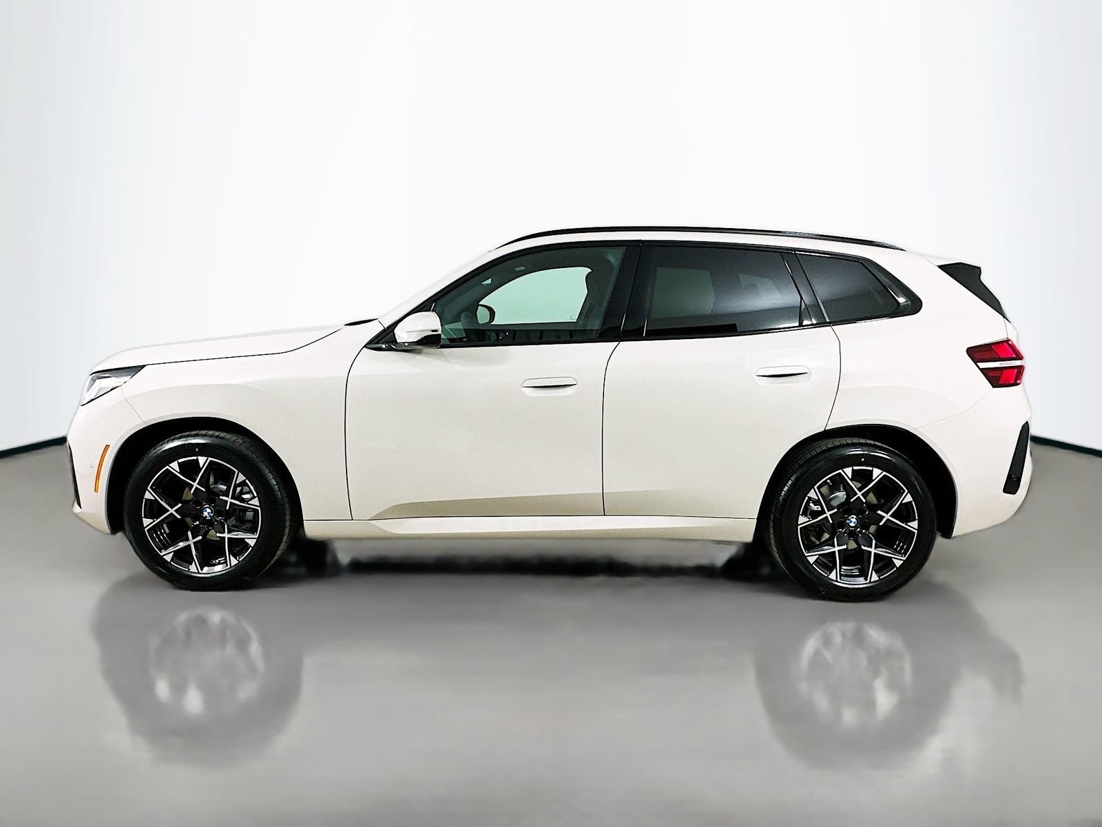 New 2026 BMW X3 xDrive30i w/ Premium Package AWD/4WD image 8