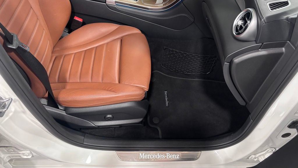 Used 2017 Mercedes-Benz GLC 300 4MATIC image 18