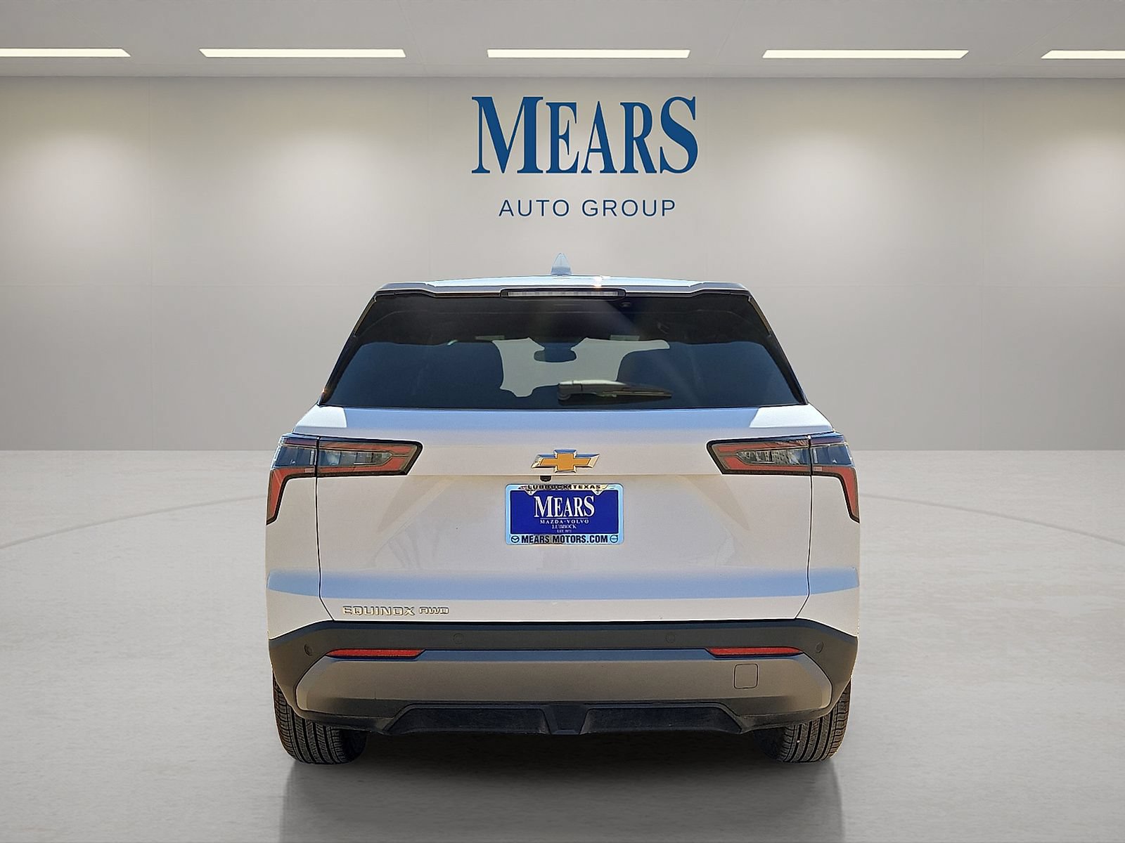 Used 2025 Chevrolet Equinox LT AWD/4WD image 4