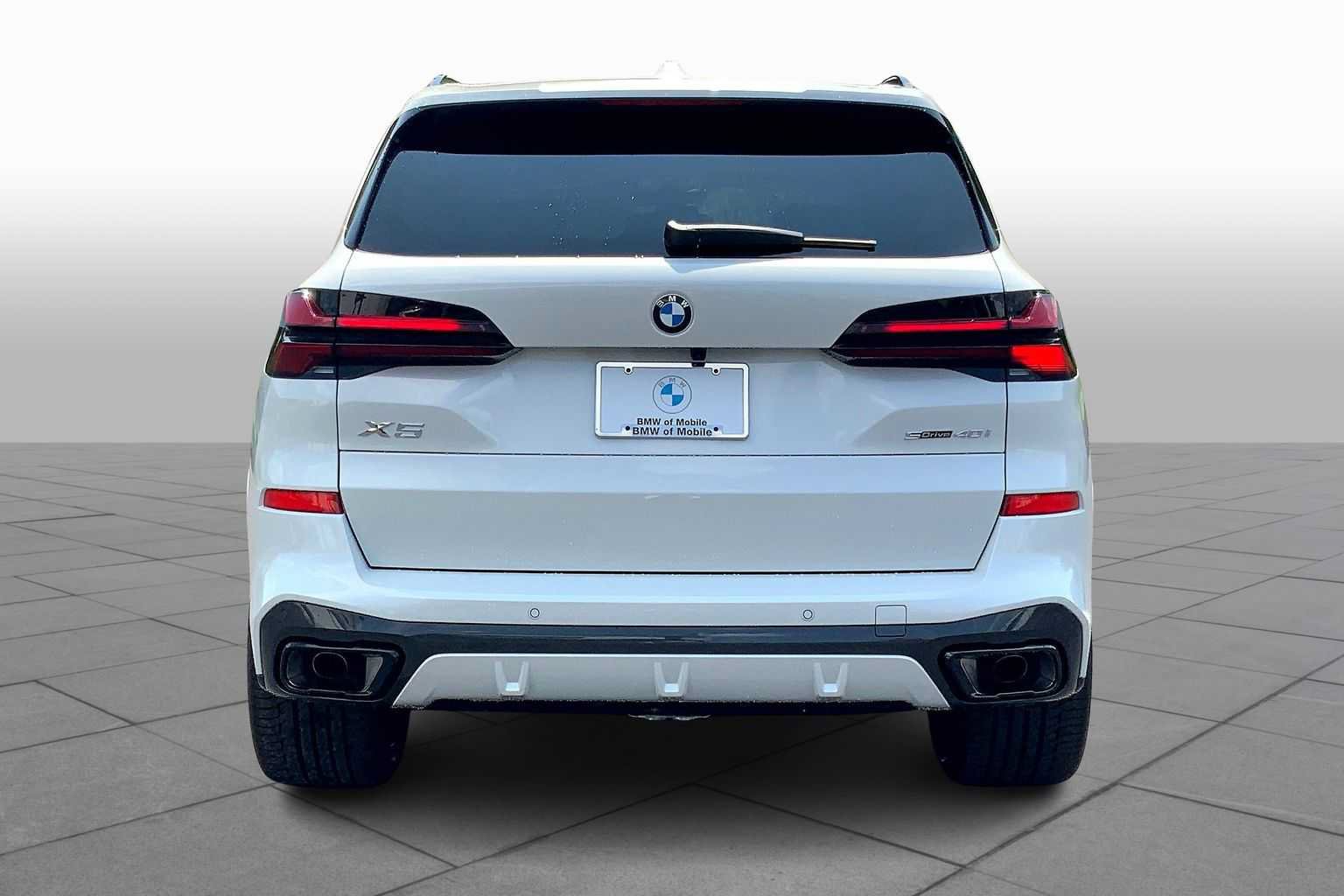 Certified 2026 BMW X5 sDrive40i w/ M Sport Package RWD image 4