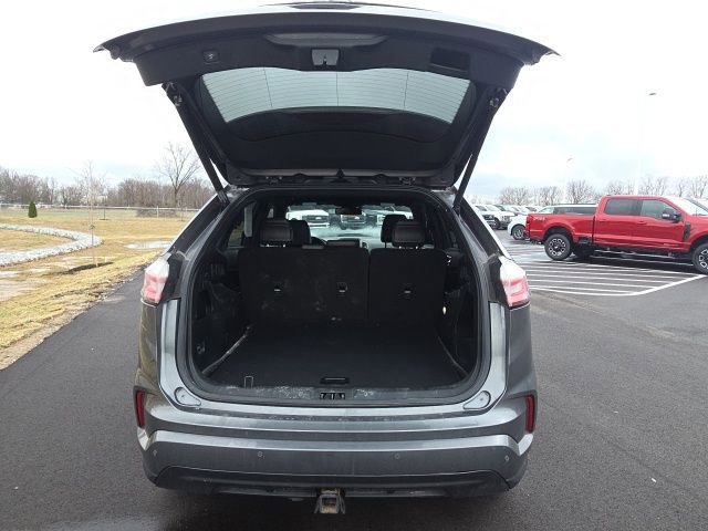 Used 2022 Ford Edge ST-Line w/ Class II Trailer Tow Package image 11
