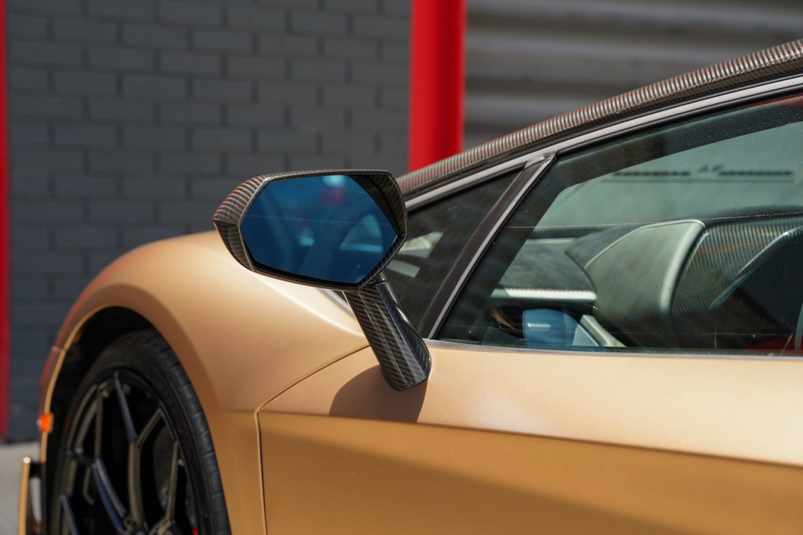 Used 2020 Lamborghini Aventador SVJ AWD/4WD image 13