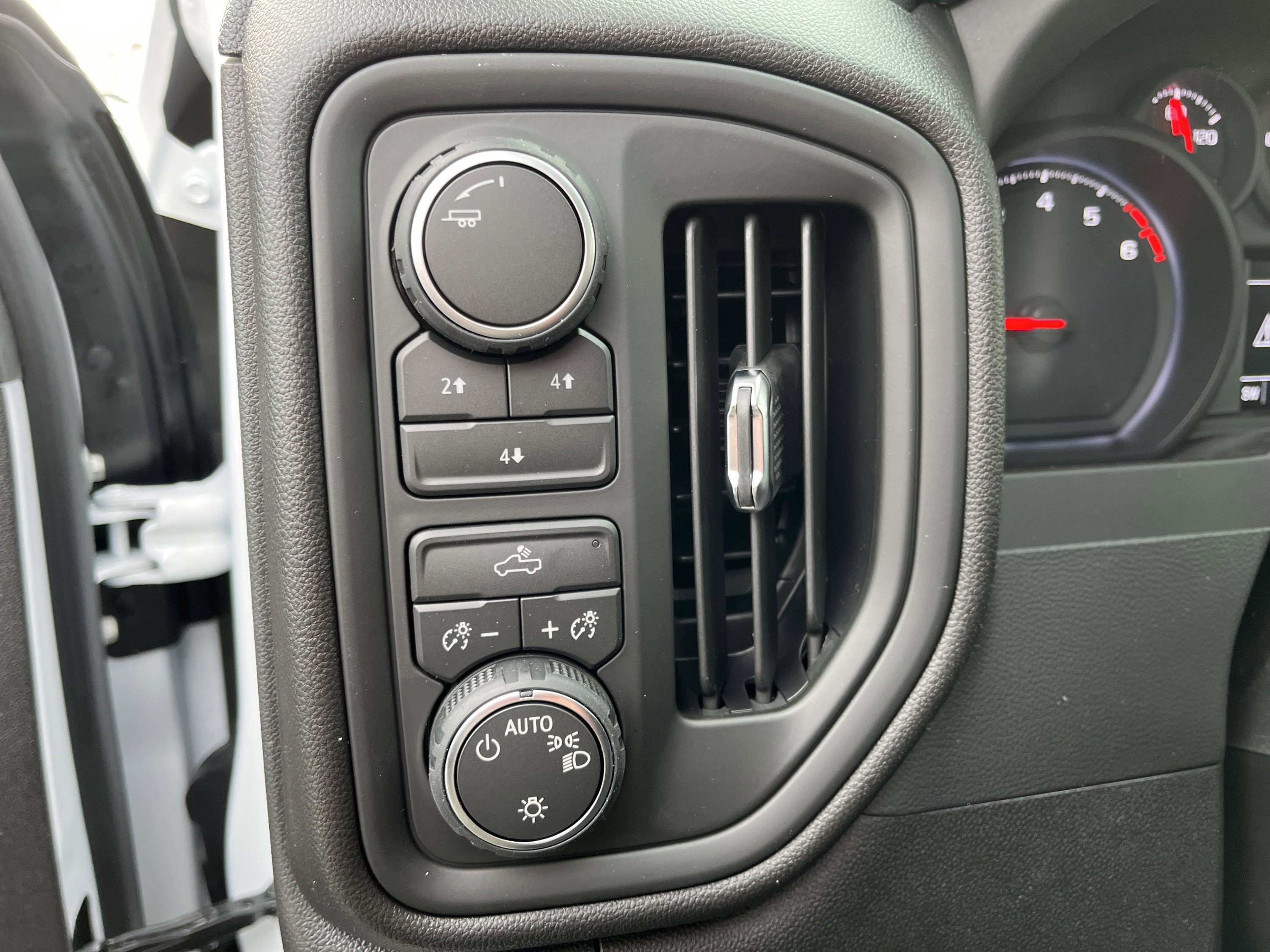 New 2026 Chevrolet Silverado 2500 Custom w/ Custom Convenience Package image 16