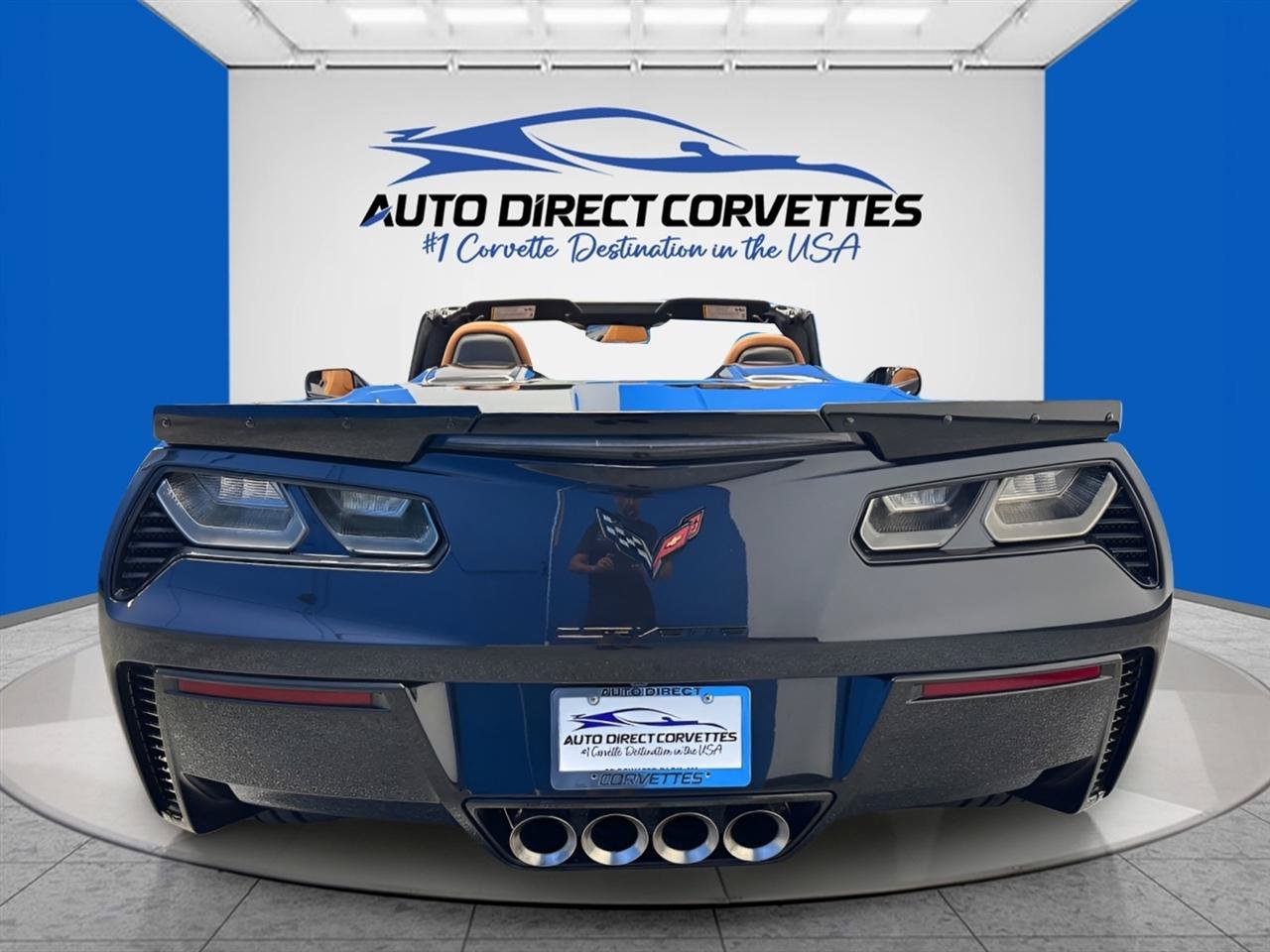Used 2015 Chevrolet Corvette Z06 w/ 2LZ Preferred Equipment Group RWD image 9