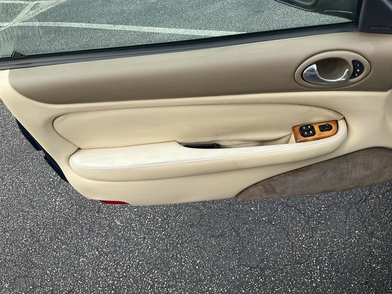 Used 1997 Jaguar XK8 Convertible RWD image 22