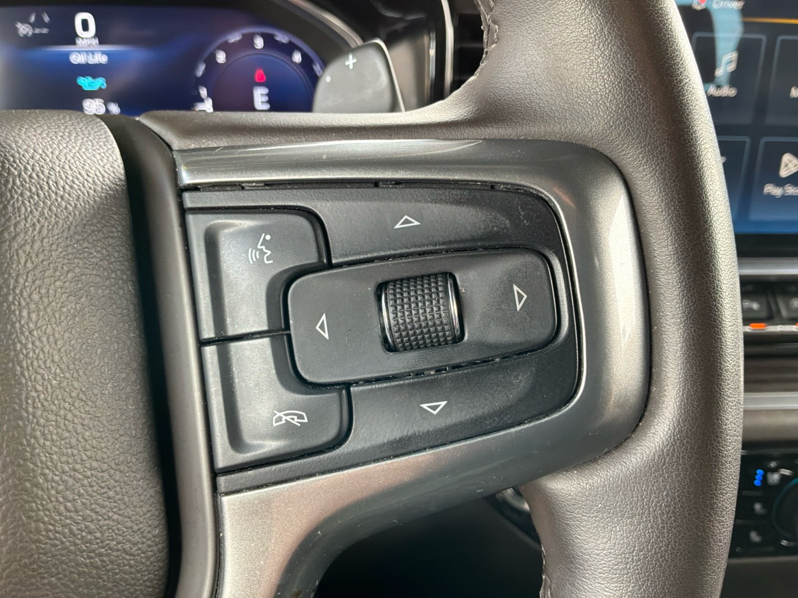 Used 2023 Chevrolet Silverado 1500 LTZ w/ Z71 Off-Road Package AWD/4WD image 18