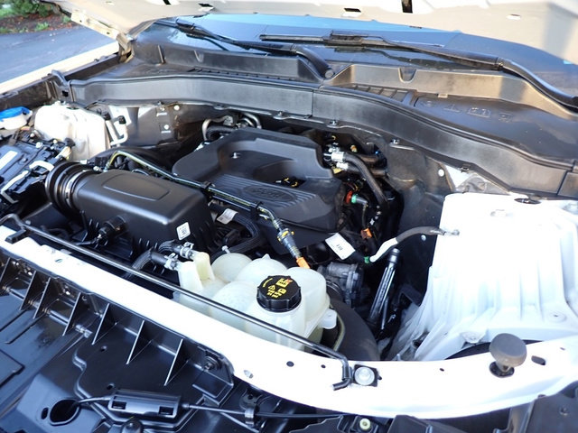 Used 2020 Ford Explorer XLT image 27