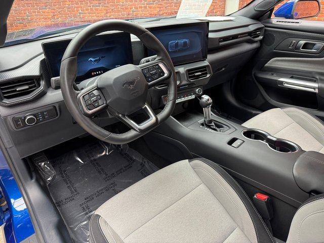 Used 2024 Ford Mustang Coupe image 12