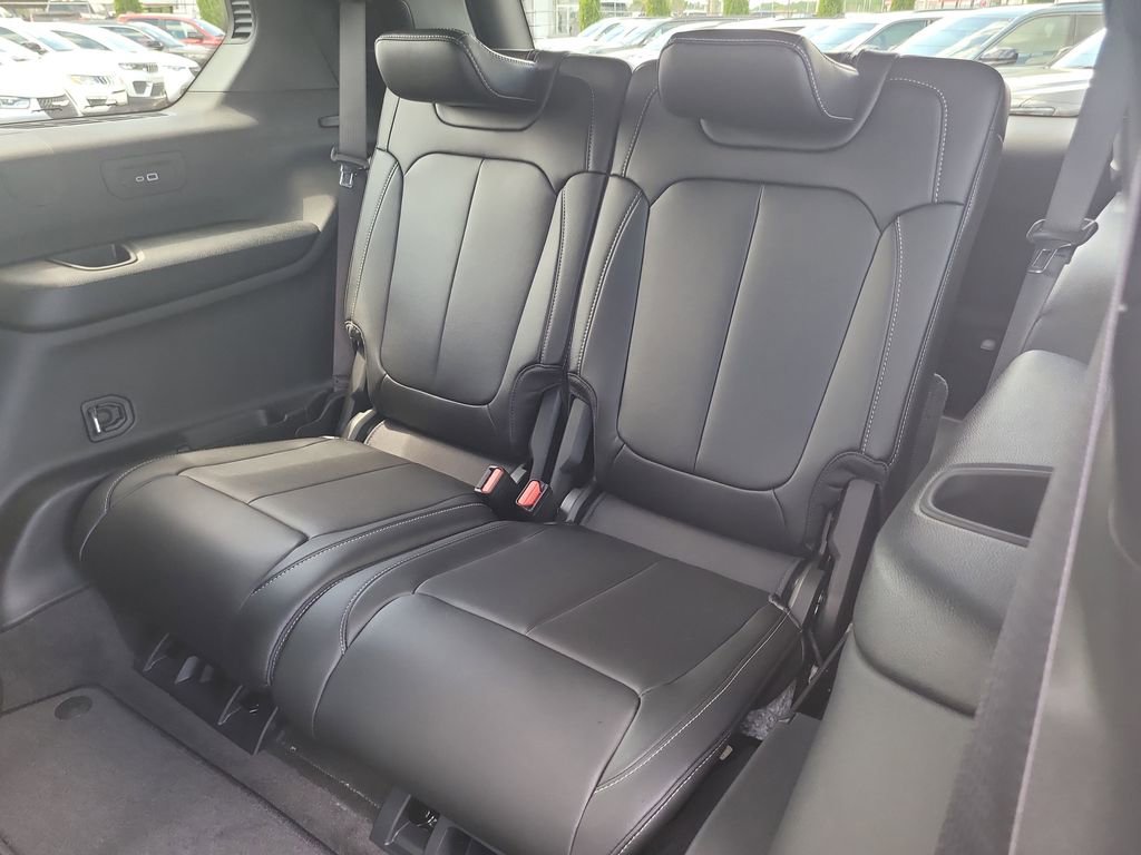 New 2026 Jeep Grand Cherokee L Limited w/ Limited Altitude Package RWD image 14