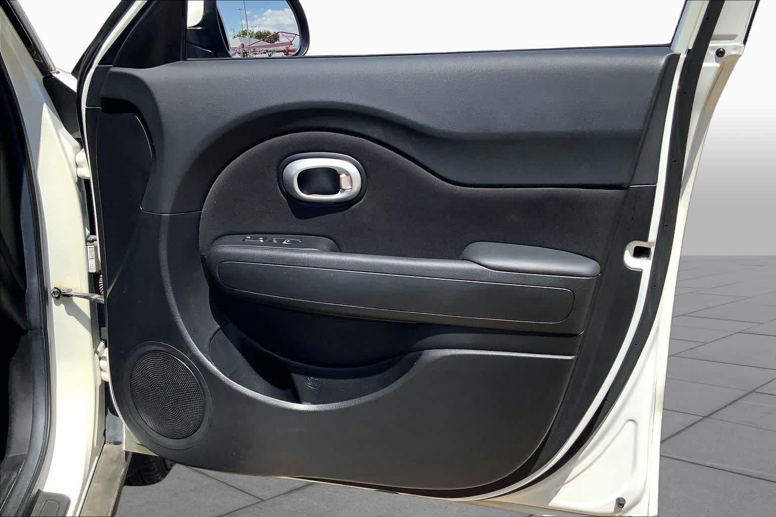 Used 2017 Kia Soul FWD image 22