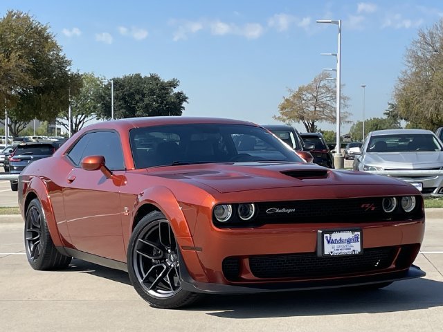Used 2021 Dodge Challenger R/T Scat Pack RWD image 2