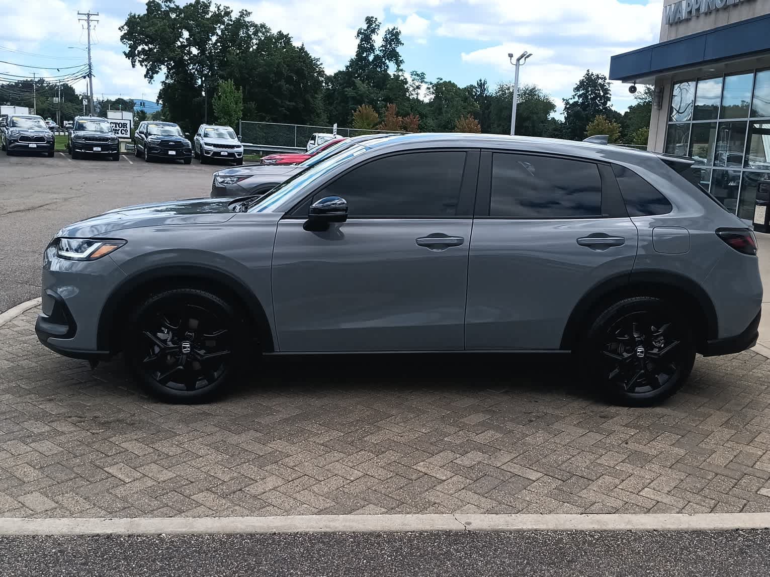 Used 2025 Honda HR-V Sport image 4