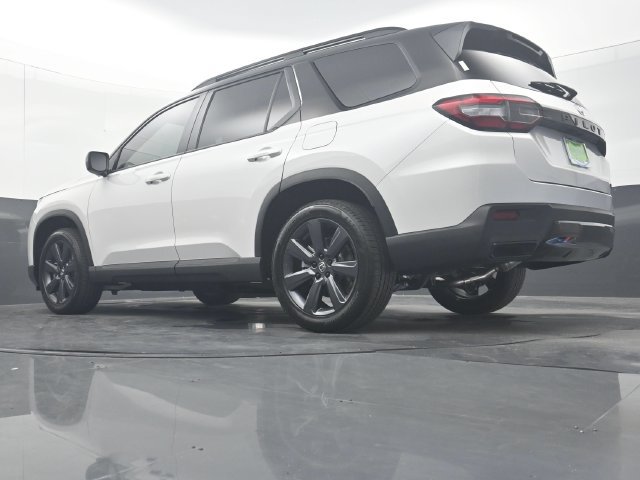 New 2026 Honda Pilot Sport image 30
