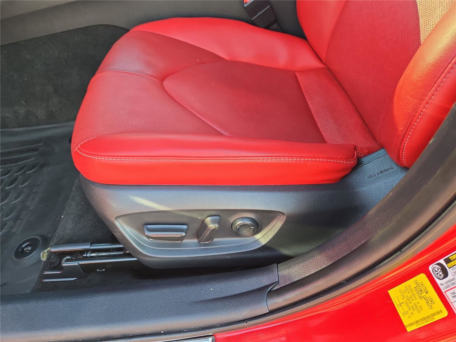 Used 2021 Toyota Camry XSE w/ Navigation Upgrade Package image 21