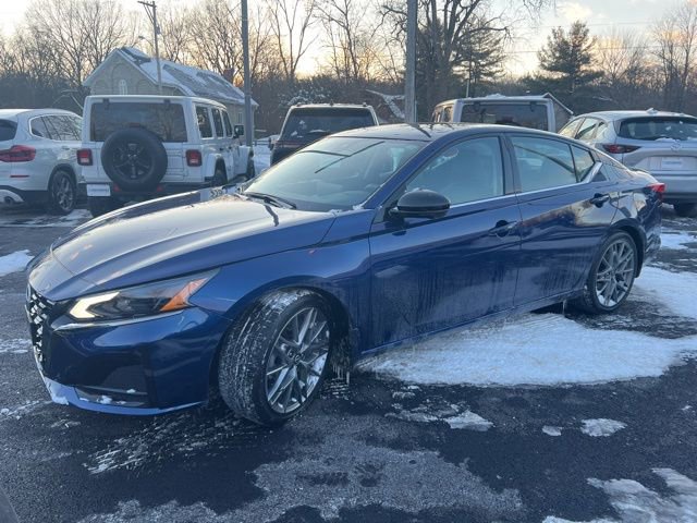 Used 2024 Nissan Altima 2.0 SR image 33