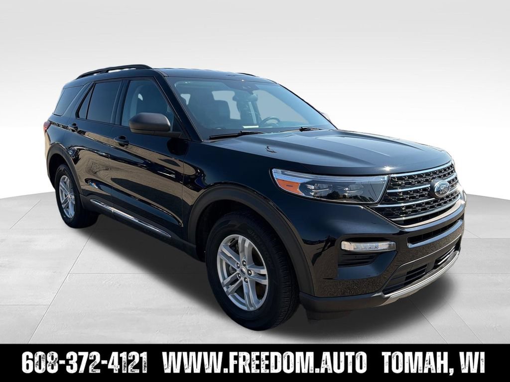 Used 2024 Ford Explorer XLT w/ Equipment Group 202A AWD/4WD image 11