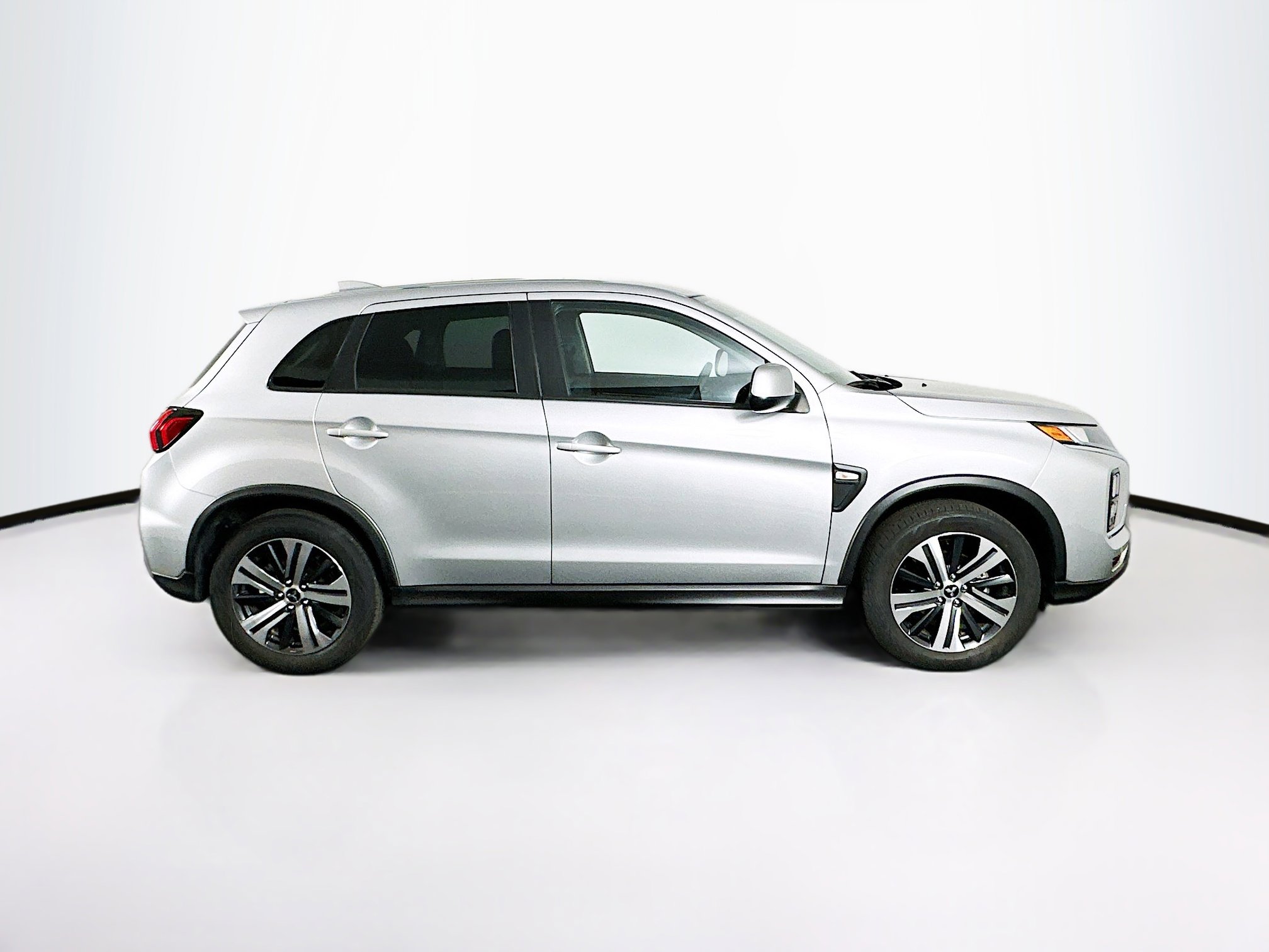 Used 2025 Mitsubishi Outlander Sport ES image 10