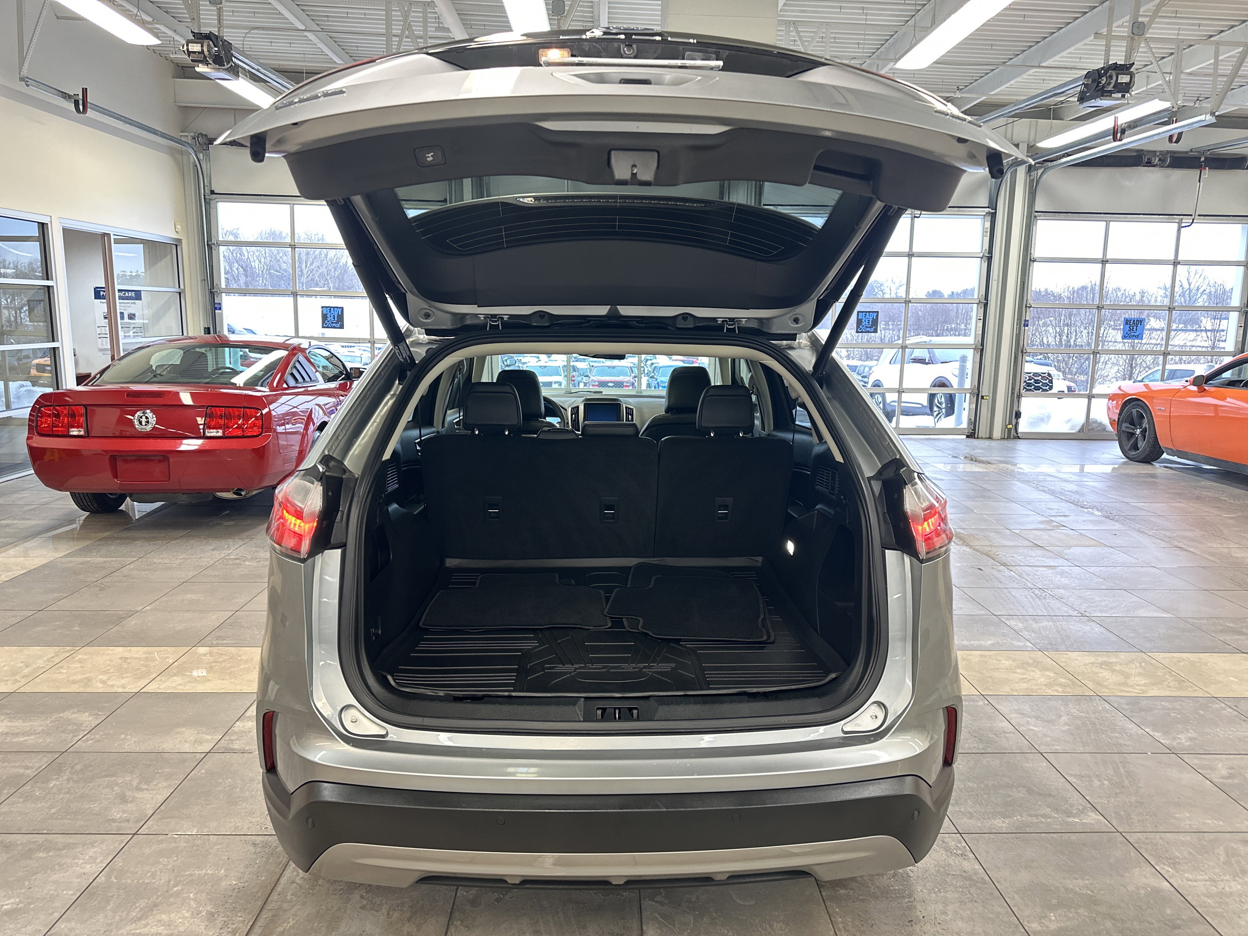 Used 2022 Ford Edge SEL w/ Convenience Package image 29