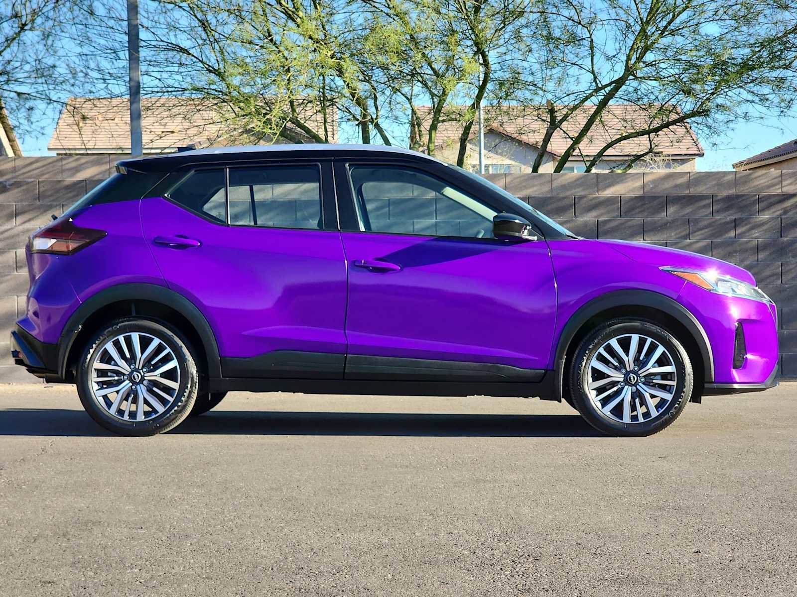 Used 2024 Nissan Kicks SV image 10