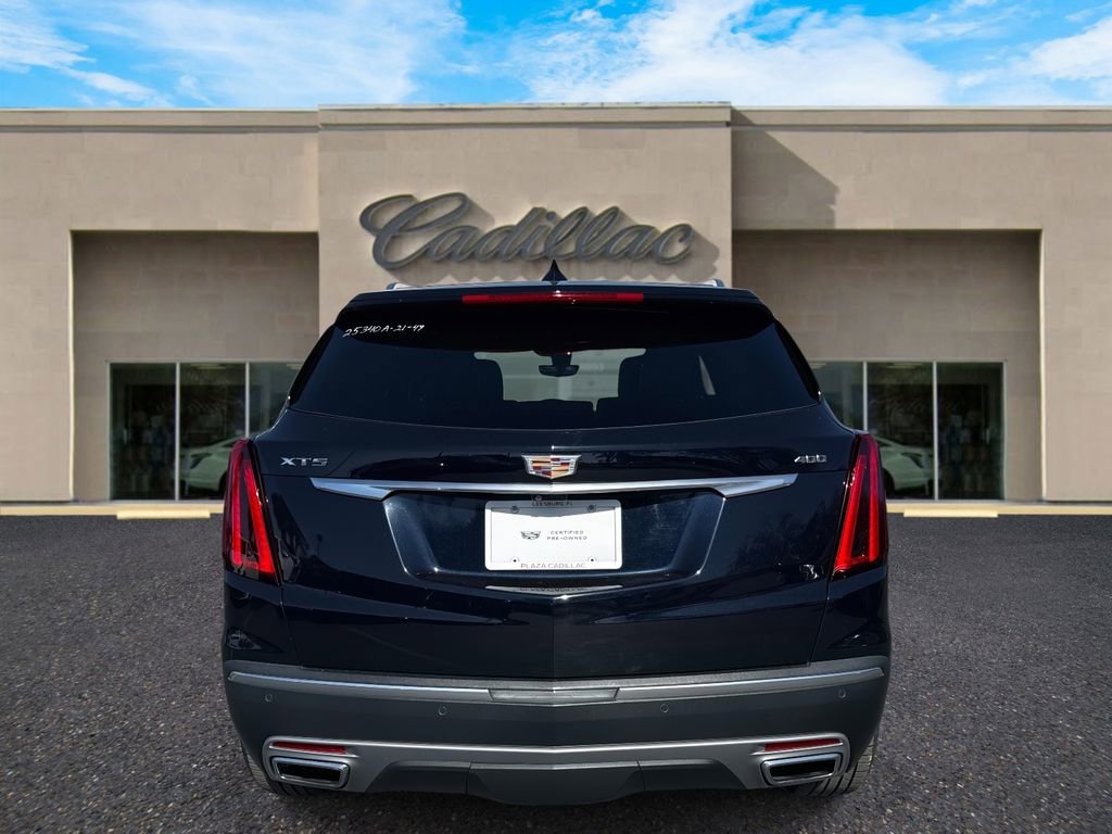 Certified 2021 Cadillac XT5 Premium Luxury image 4