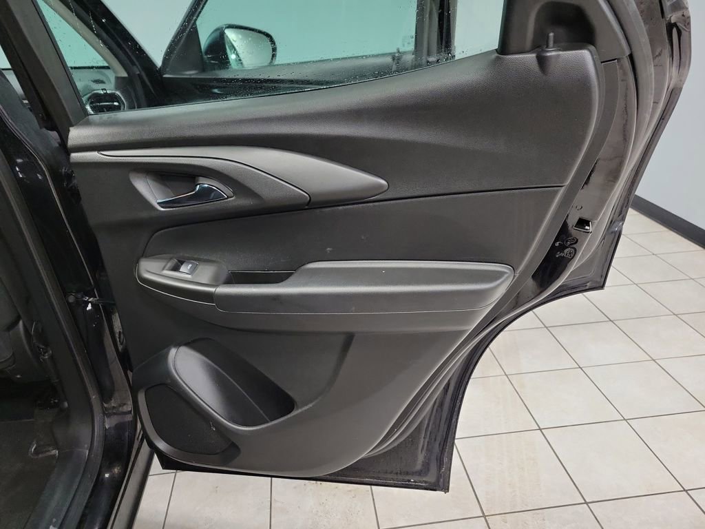 Used 2024 Chevrolet TrailBlazer LS image 22