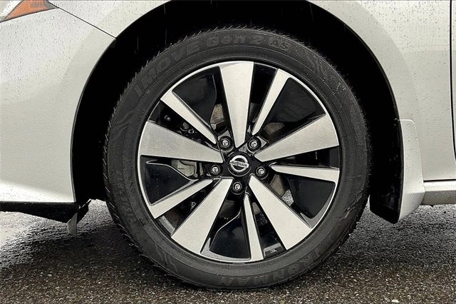 Used 2022 Nissan Altima 2.5 SV image 9