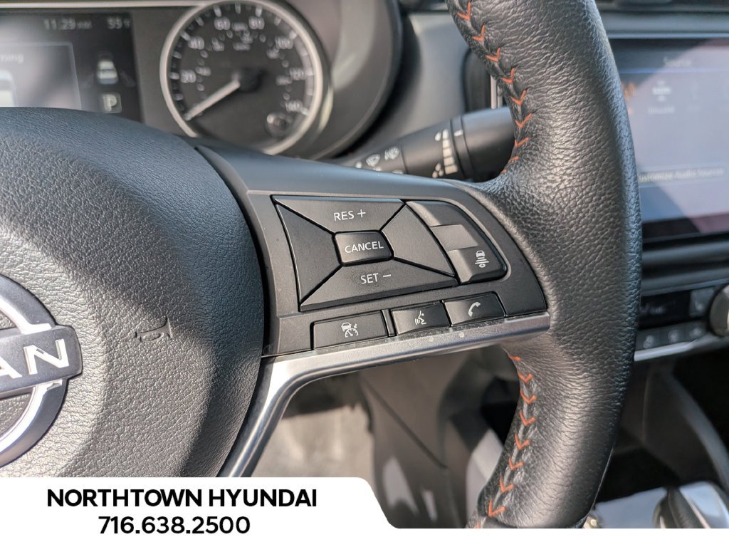 Used 2025 Nissan Versa SR FWD image 21
